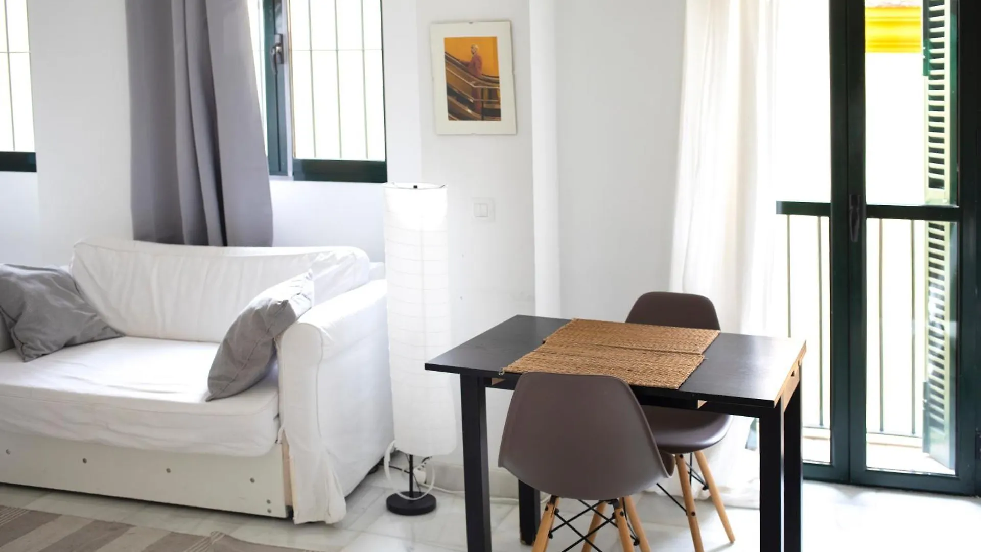 Atico Con Balcon En Pleno Centro Apartment Seville Spain